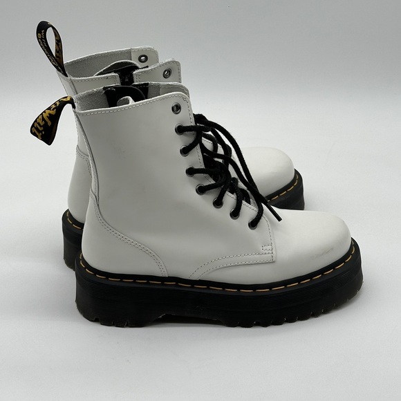 Dr Martens Womens Jadon Boot White Size US 7 M - Picture 1 of 16